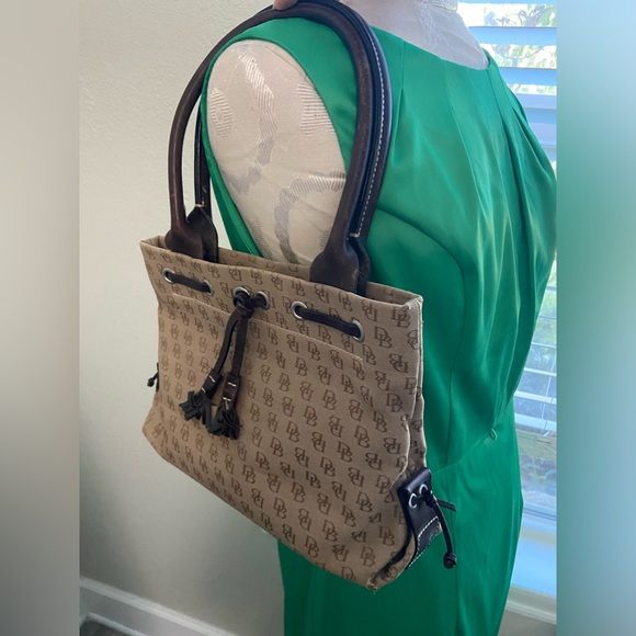 Dooney Bourke Small Tan & Brown Leather Tassel Shoulder Double Round Straps bag - Picture 11 of 16